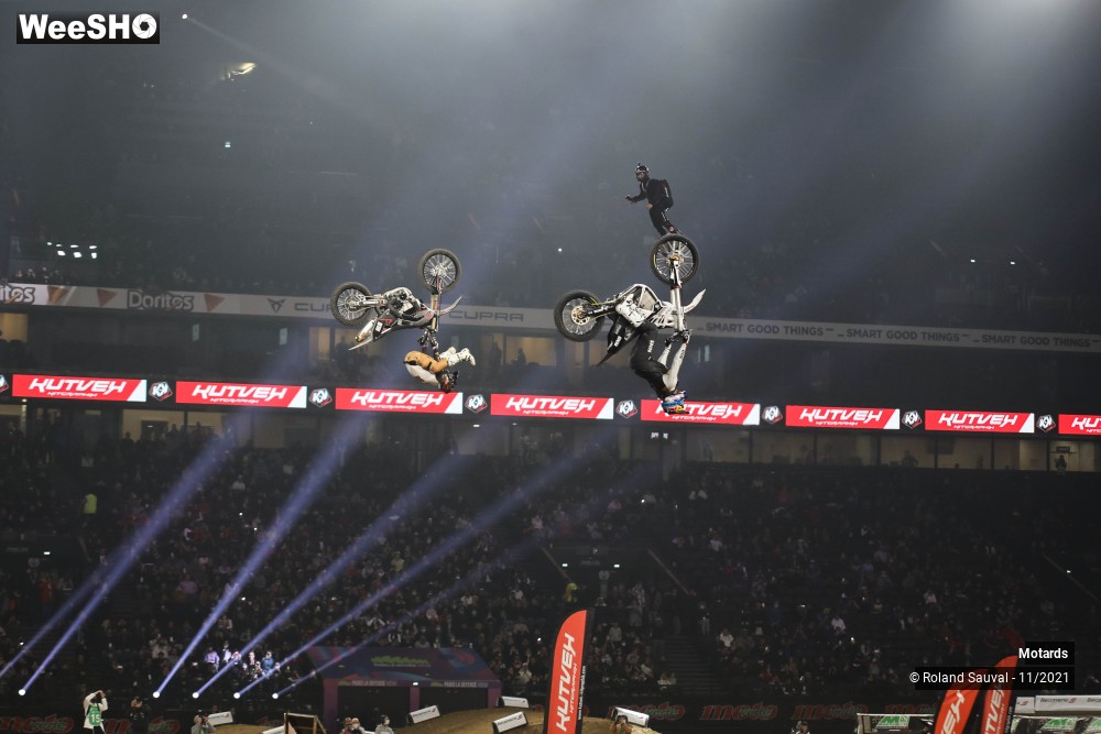 49/53 photos du spectacle Supercross Paris 2021 le FMX