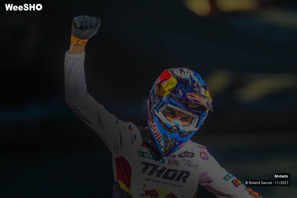 30/64 photos du spectacle Supercross Paris 2021 les courses SX