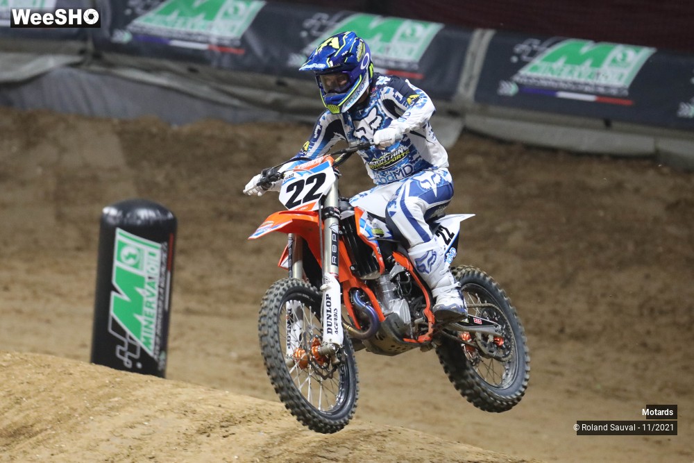 32/64 photos du spectacle Supercross Paris 2021 les courses SX