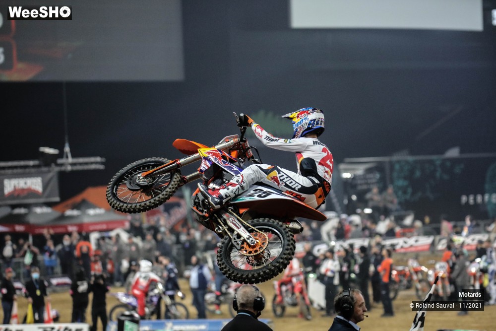 36/64 photos du spectacle Supercross Paris 2021 les courses SX