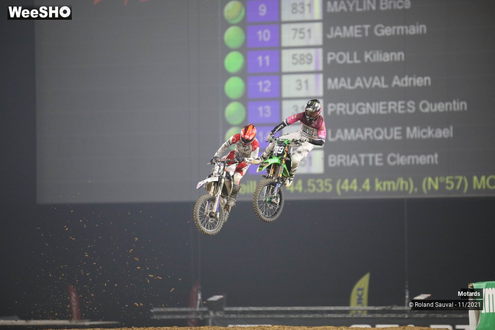 38/64 photos du spectacle Supercross Paris 2021 les courses SX