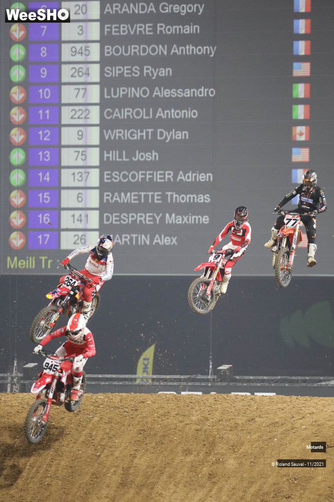 40/64 photos du spectacle Supercross Paris 2021 les courses SX