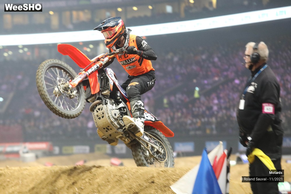 54/64 photos du spectacle Supercross Paris 2021 les courses SX