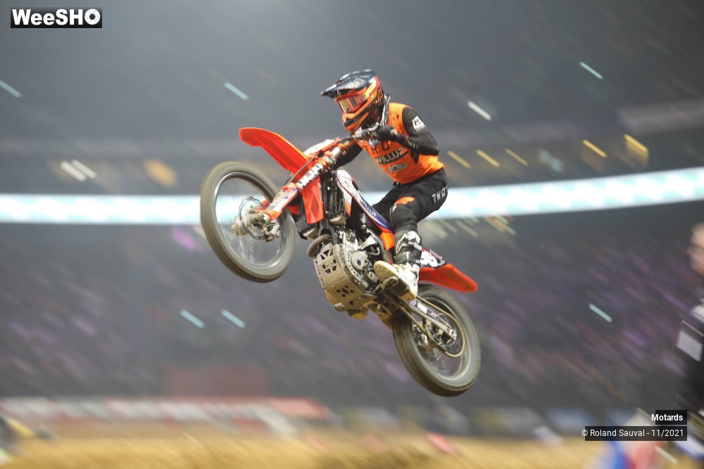 56/64 photos du spectacle Supercross Paris 2021 les courses SX