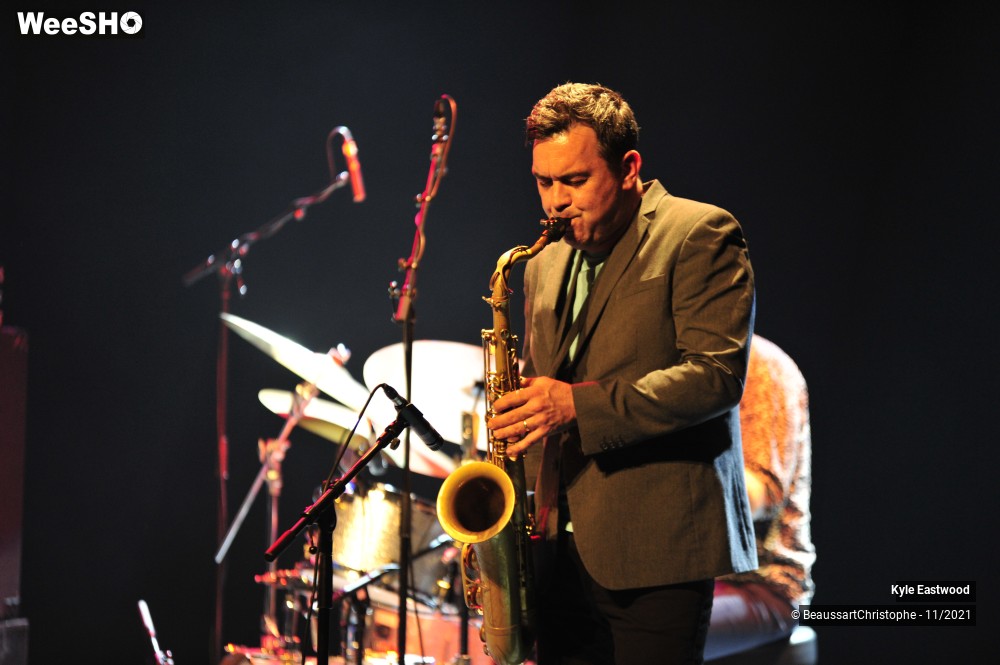 3/53 photos du spectacle Kyle Eastwood