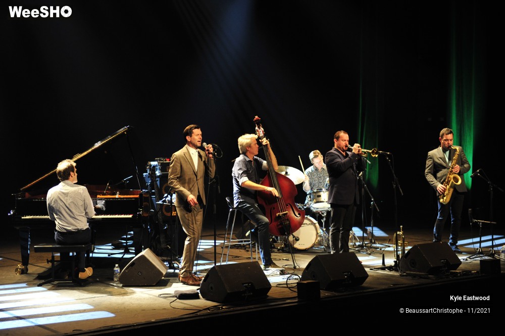 5/53 photos du spectacle Kyle Eastwood