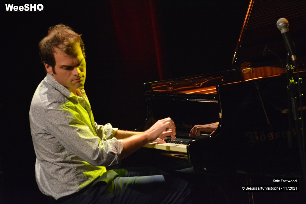 46/53 photos du spectacle Kyle Eastwood