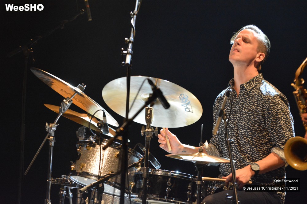 50/53 photos du spectacle Kyle Eastwood