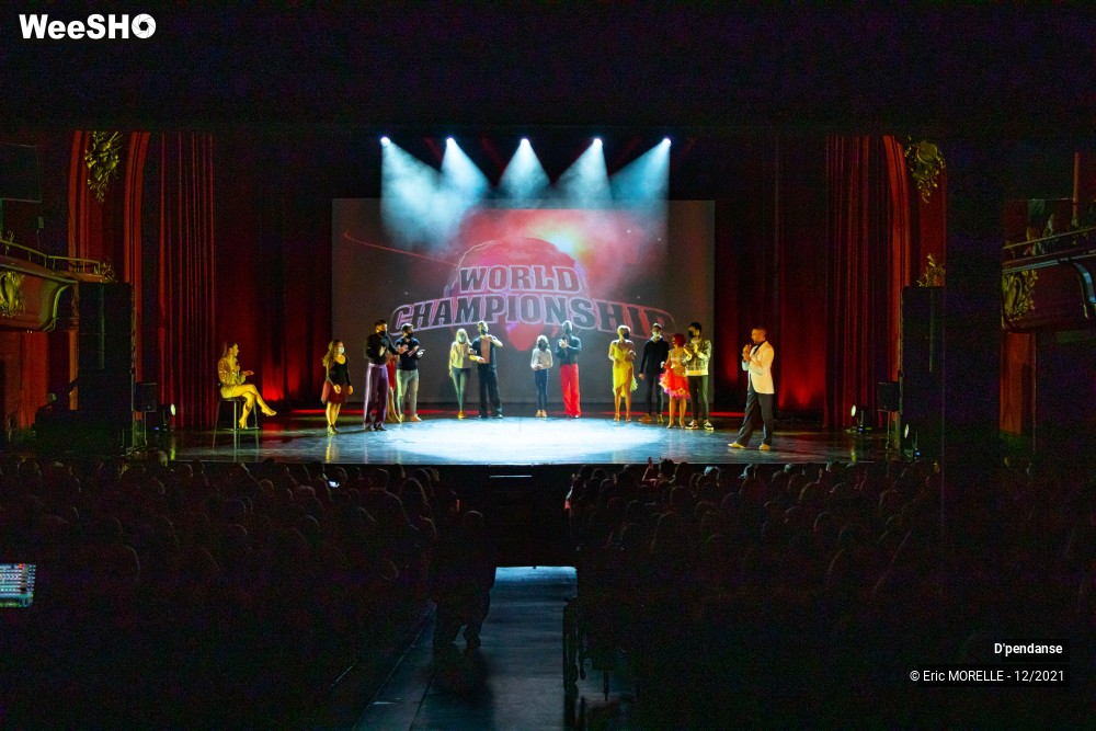 4/96 photos du spectacle D'pendanse  avec le public