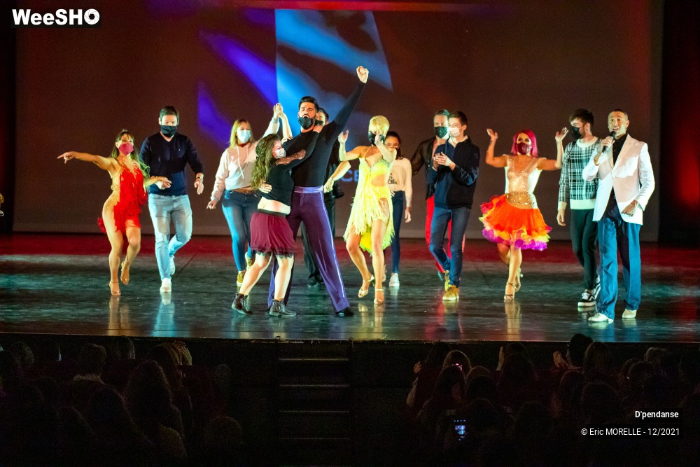 96/96 photos du spectacle D'pendanse  avec le public