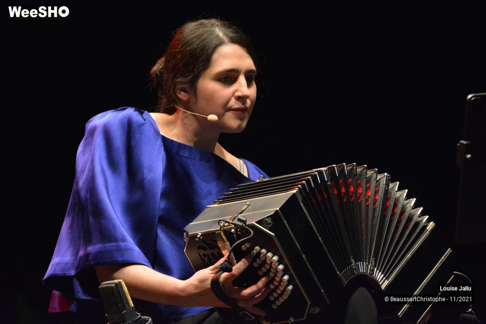 28/31 photos du spectacle Louise Jallu
