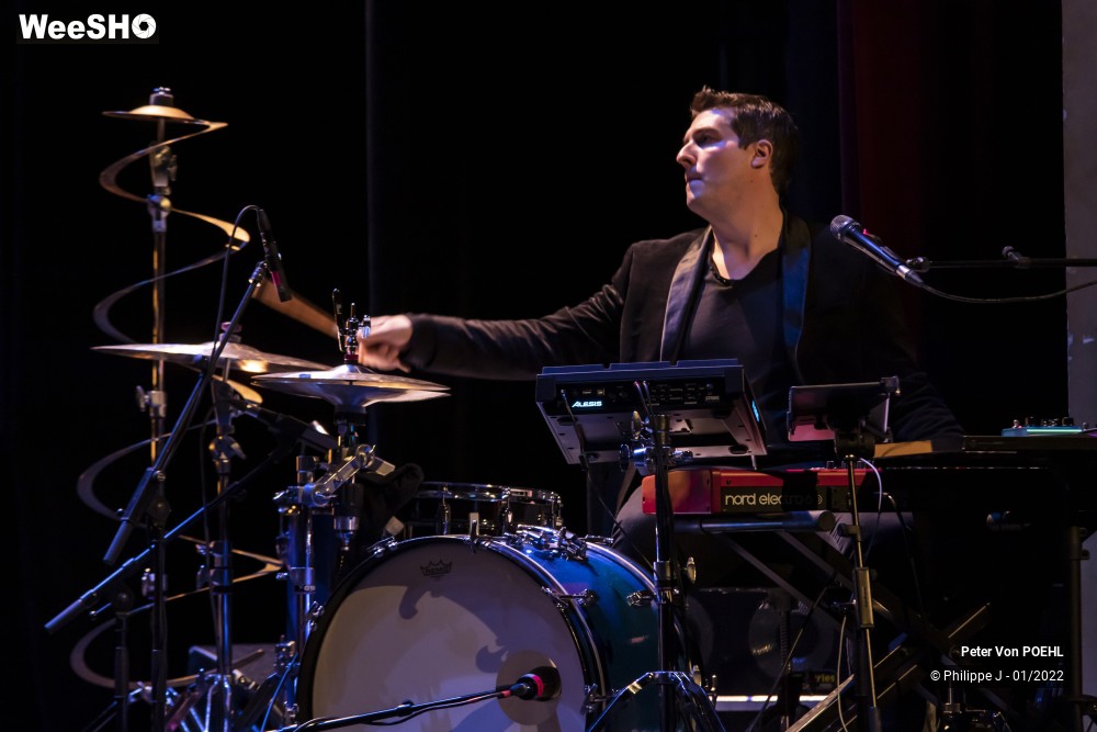 9/31 photos du spectacle Peter von Poehl