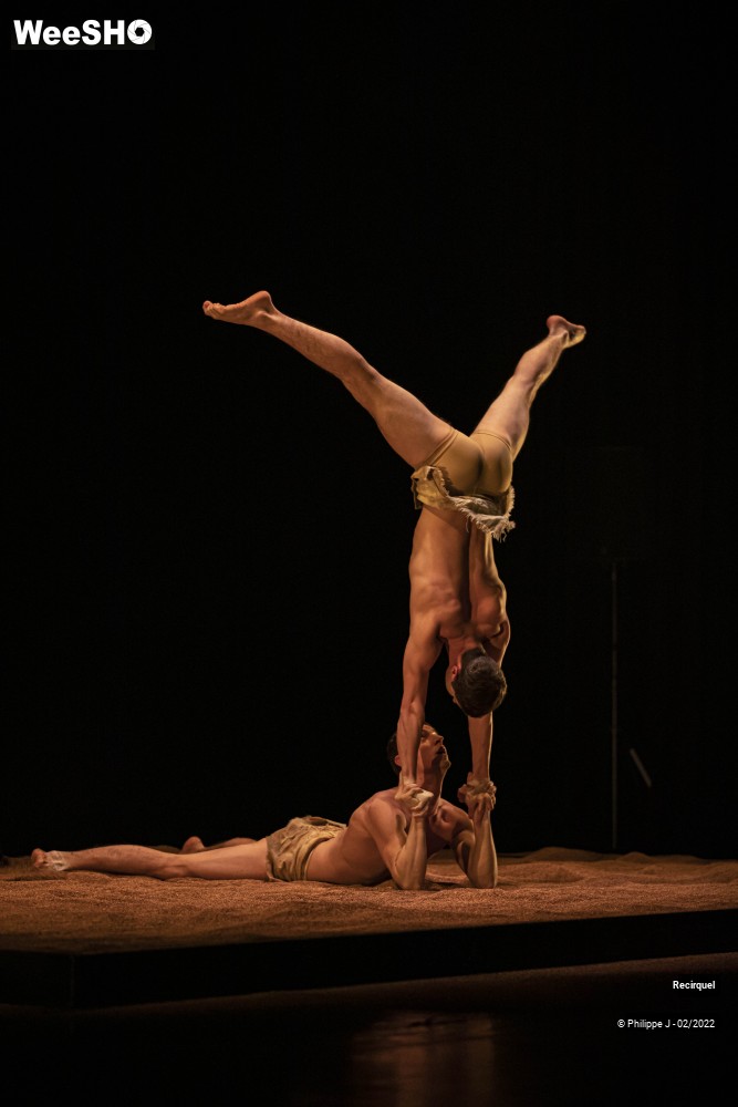 17/29 photos du spectacle My Land