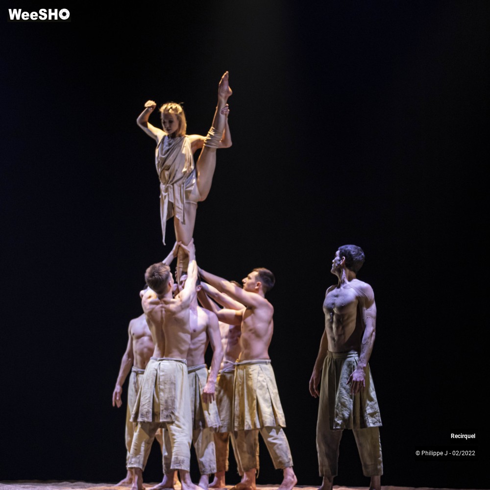 23/29 photos du spectacle My Land