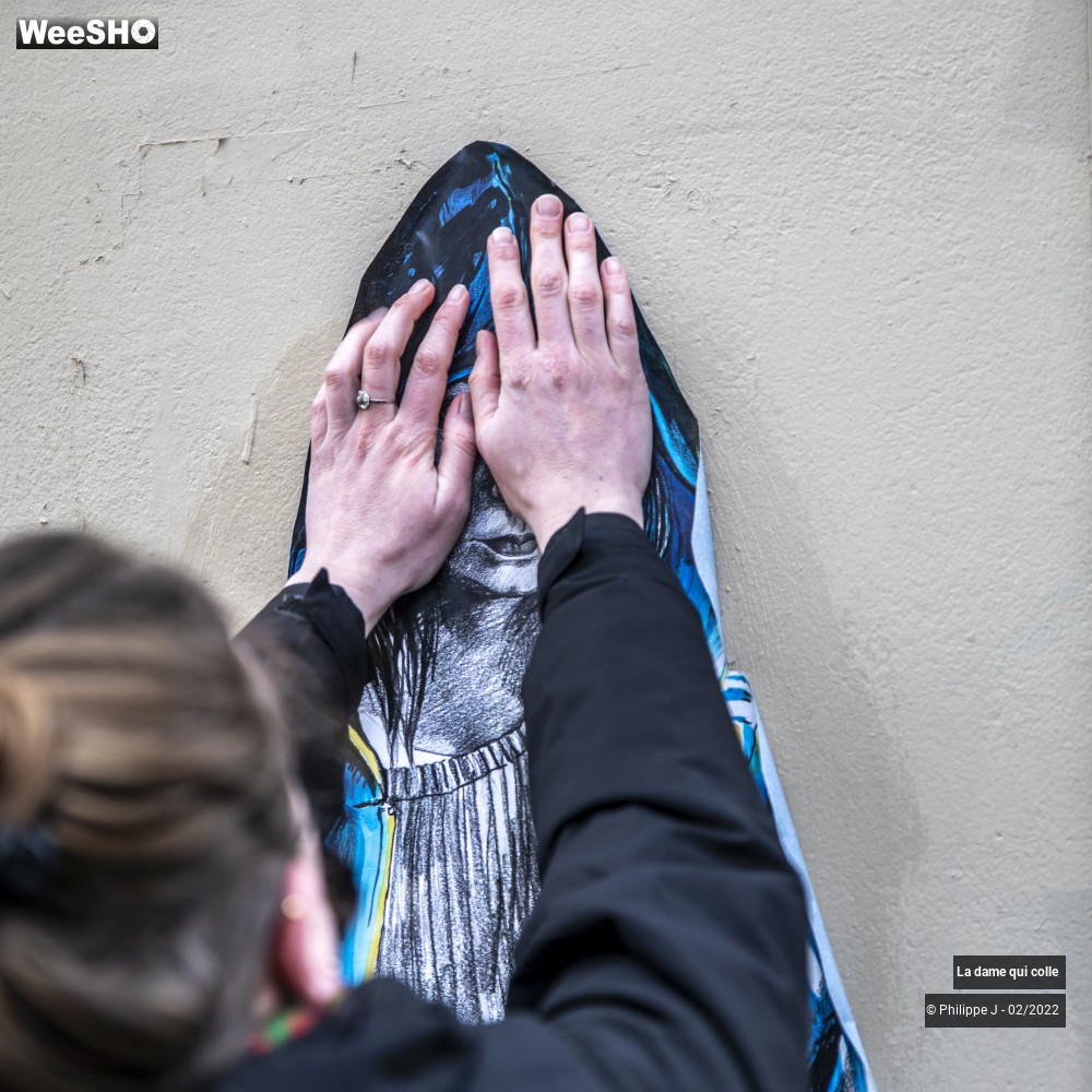 12/24 photos du spectacle La dame qui colle