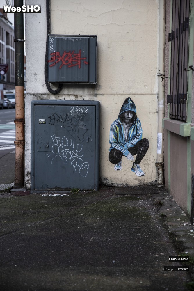 23/24 photos du spectacle La dame qui colle