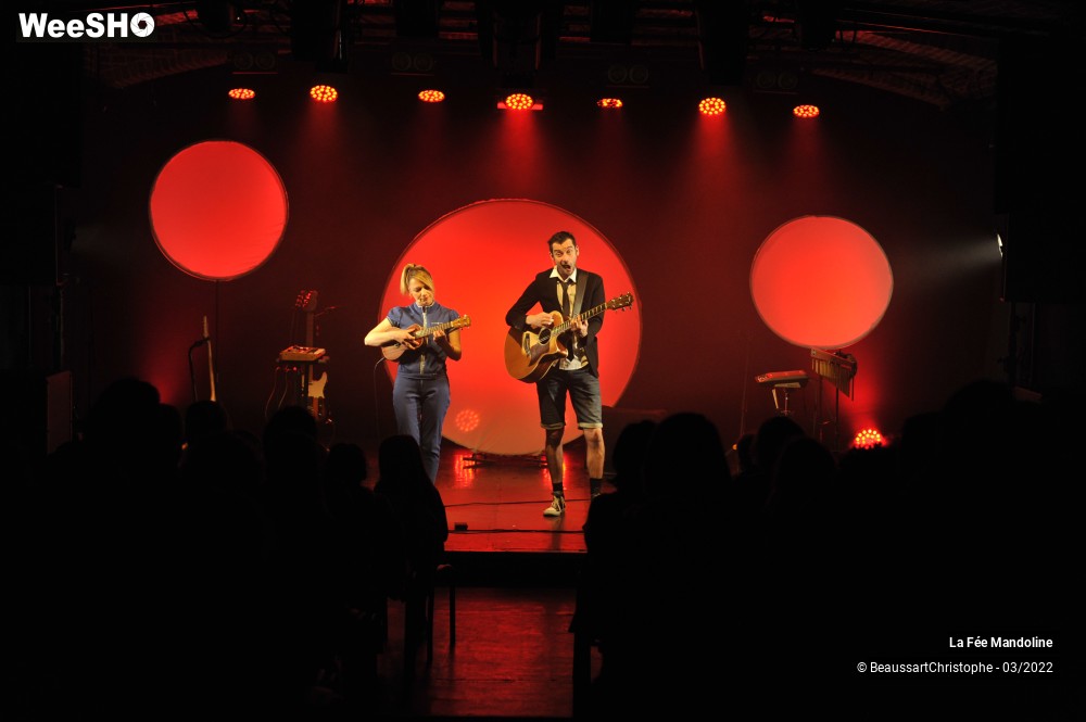 2/60 photos du spectacle "Môts pour Mômes" Cie La Fée Mandoline