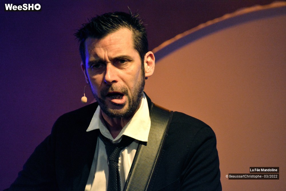 6/60 photos du spectacle "Môts pour Mômes" Cie La Fée Mandoline
