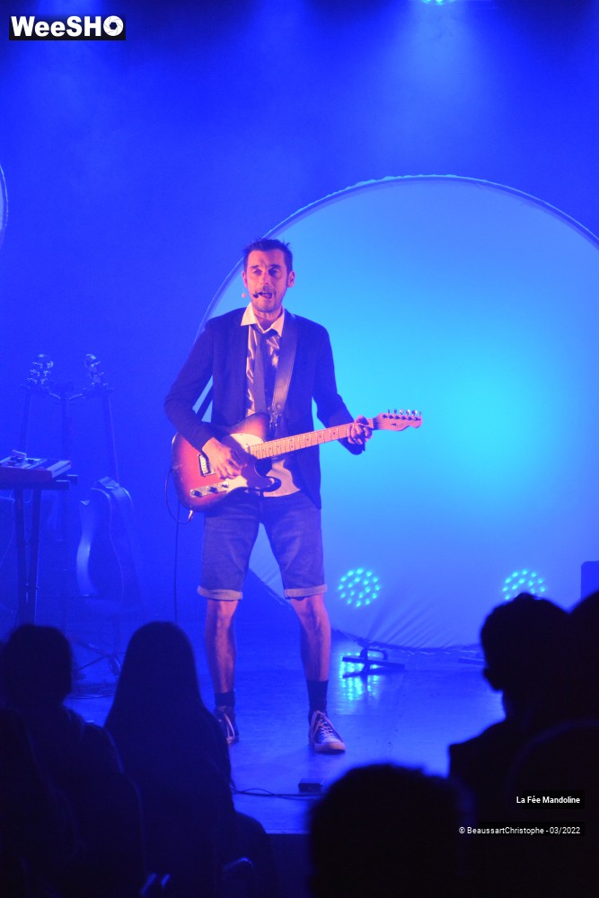 10/60 photos du spectacle "Môts pour Mômes" Cie La Fée Mandoline