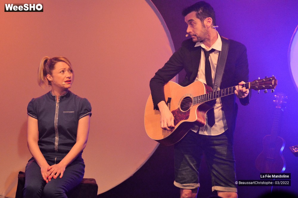 12/60 photos du spectacle "Môts pour Mômes" Cie La Fée Mandoline
