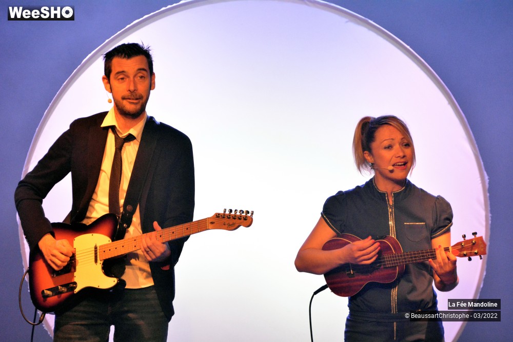 22/60 photos du spectacle "Môts pour Mômes" Cie La Fée Mandoline