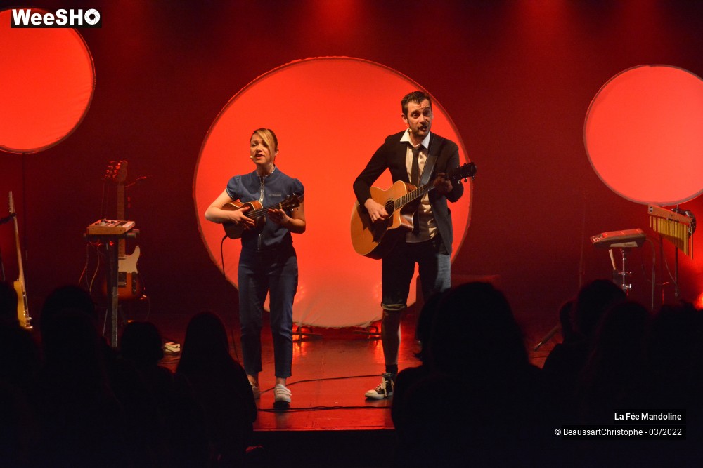 51/60 photos du spectacle "Môts pour Mômes" Cie La Fée Mandoline