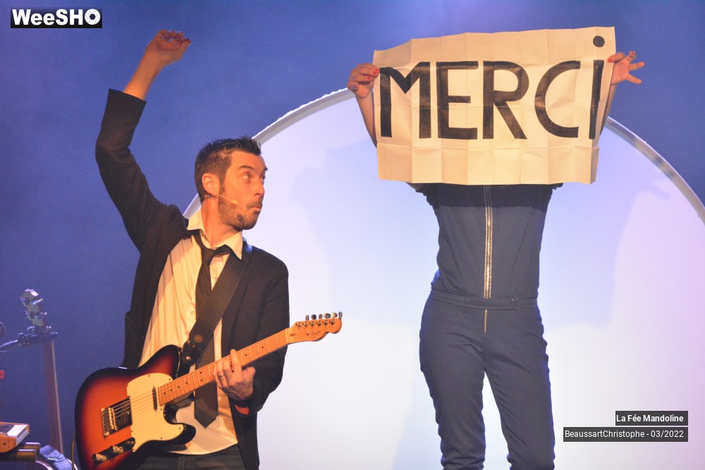 58/60 photos du spectacle "Môts pour Mômes" Cie La Fée Mandoline