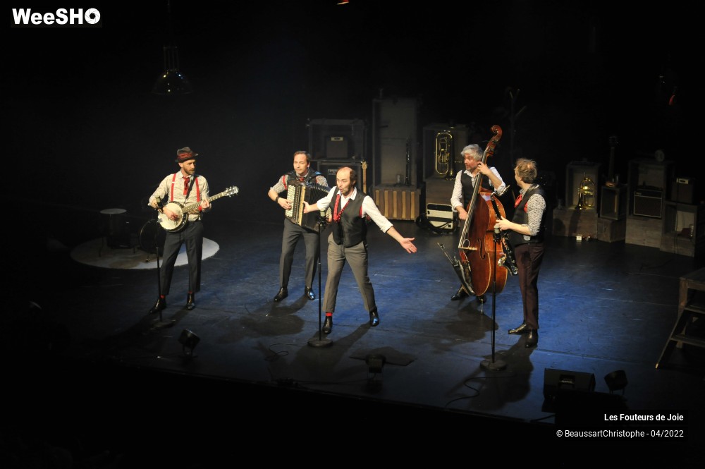4/31 photos du spectacle Les Fouteurs de Joie