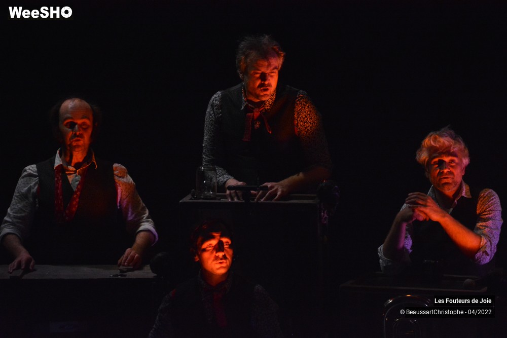 12/31 photos du spectacle Les Fouteurs de Joie