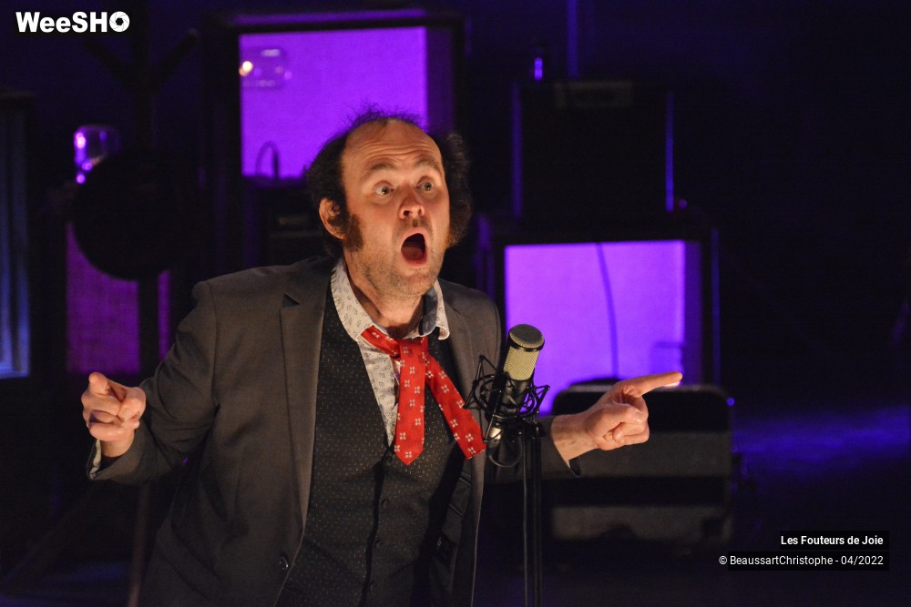 15/31 photos du spectacle Les Fouteurs de Joie