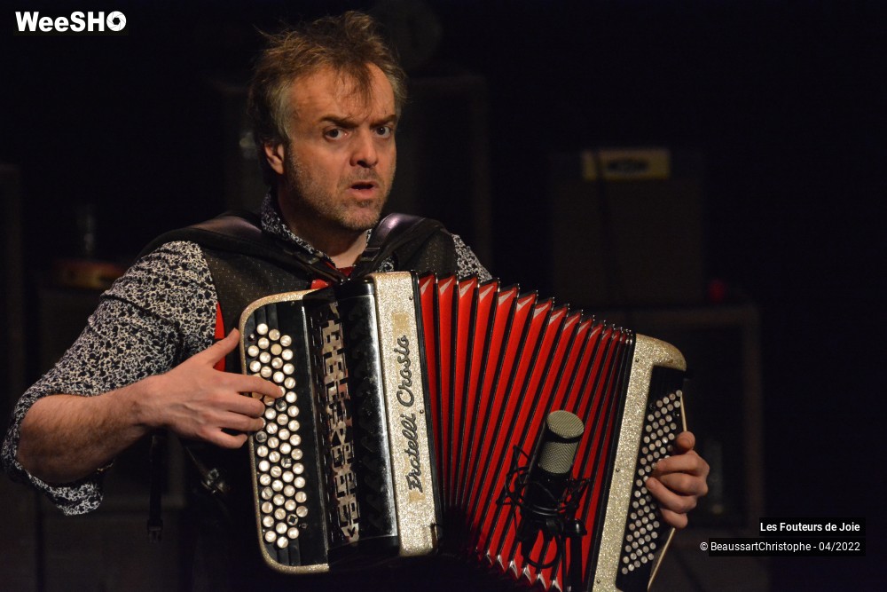 21/31 photos du spectacle Les Fouteurs de Joie