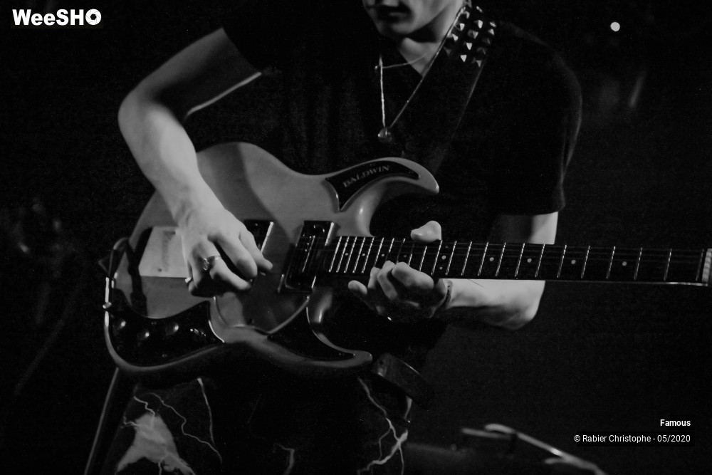 14/14 photos du spectacle Famous