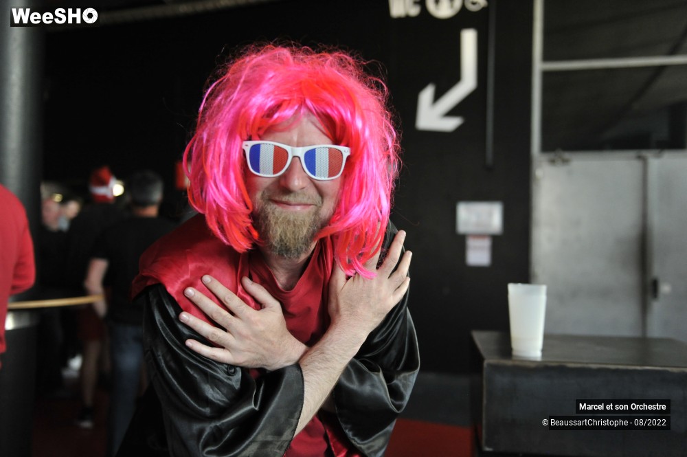 6/74 photos du spectacle Ambiance "Mégateuf59"