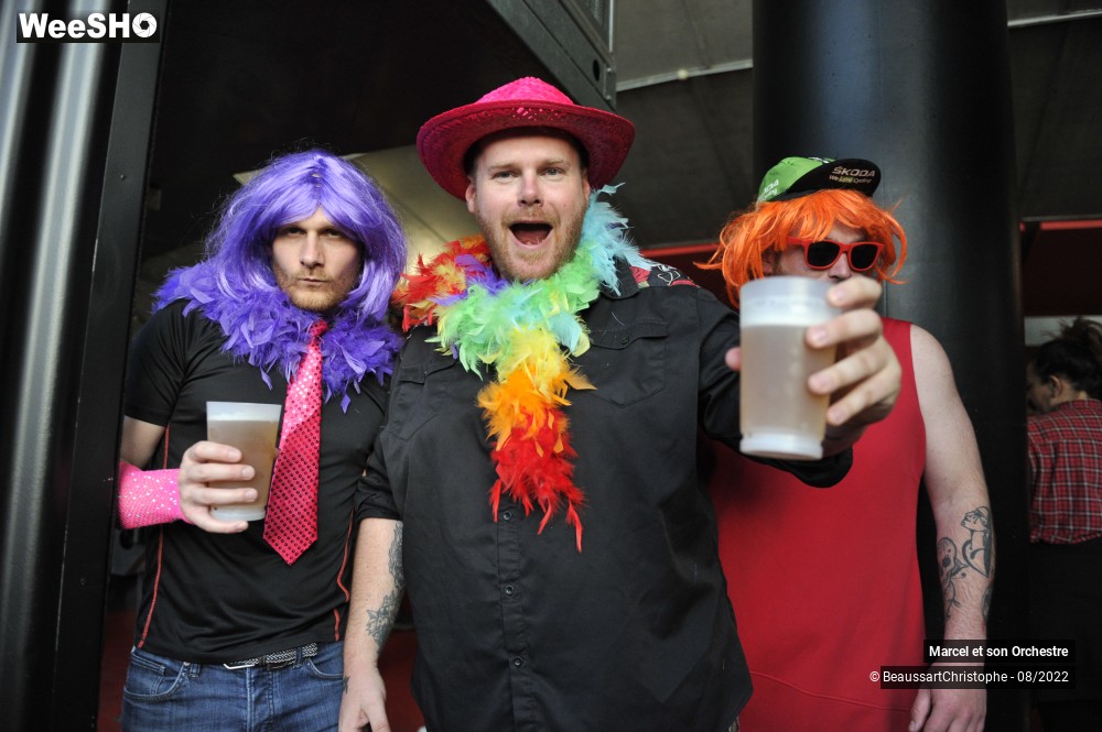 27/74 photos du spectacle Ambiance "Mégateuf59"