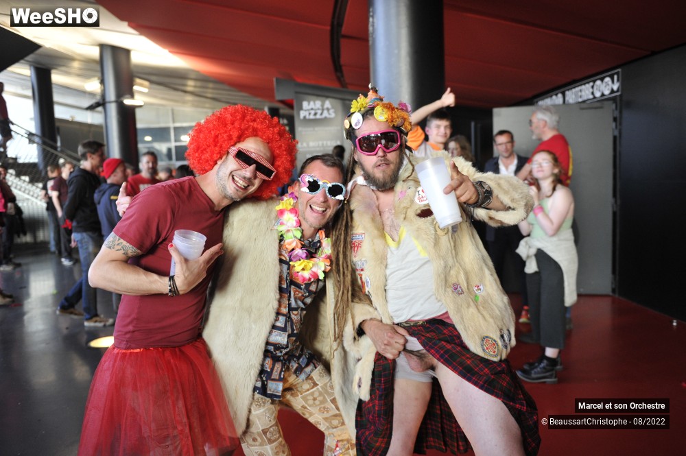 33/74 photos du spectacle Ambiance "Mégateuf59"