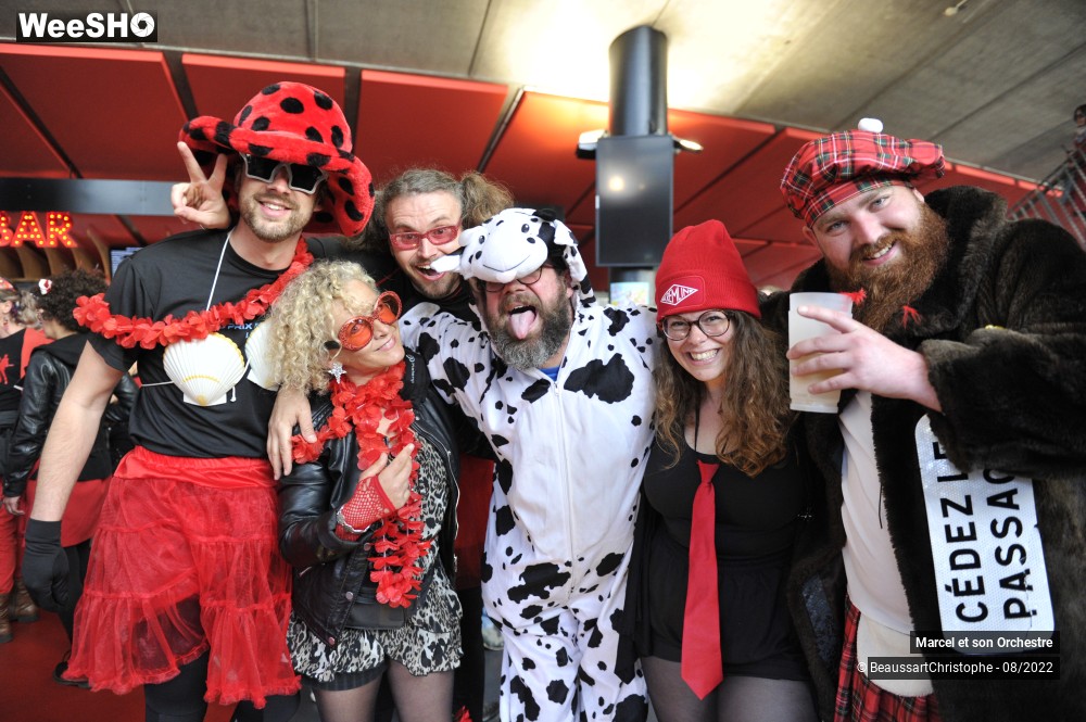 35/74 photos du spectacle Ambiance "Mégateuf59"