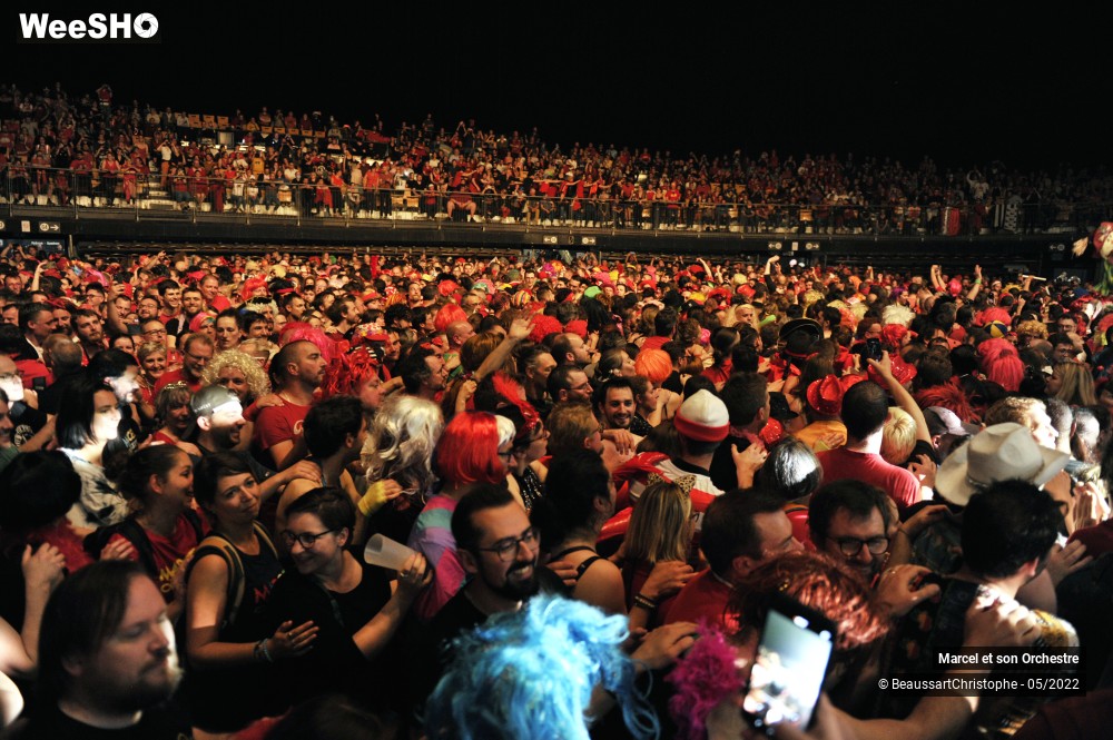 60/74 photos du spectacle Ambiance "Mégateuf59"