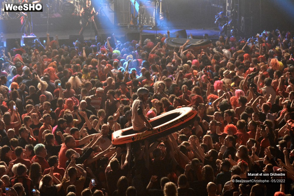 71/74 photos du spectacle Ambiance "Mégateuf59"