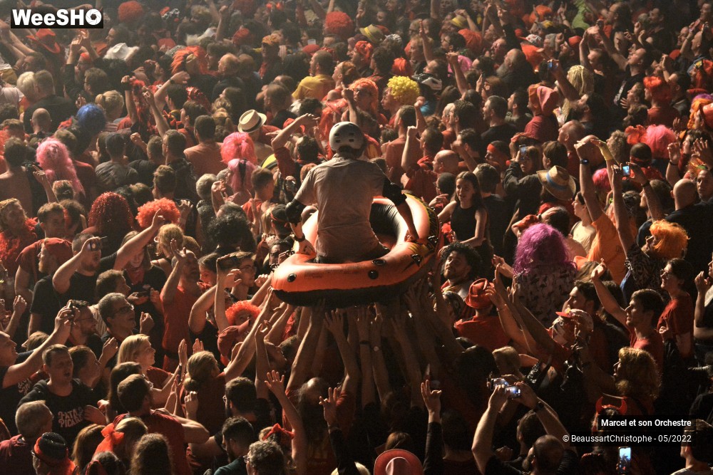 72/74 photos du spectacle Ambiance "Mégateuf59"