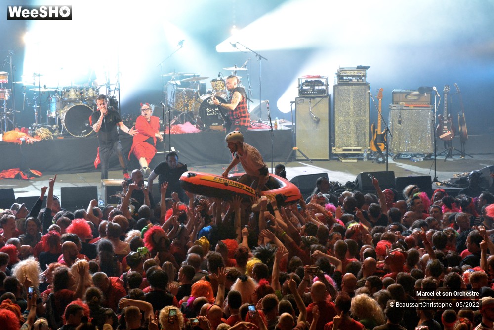 73/74 photos du spectacle Ambiance "Mégateuf59"