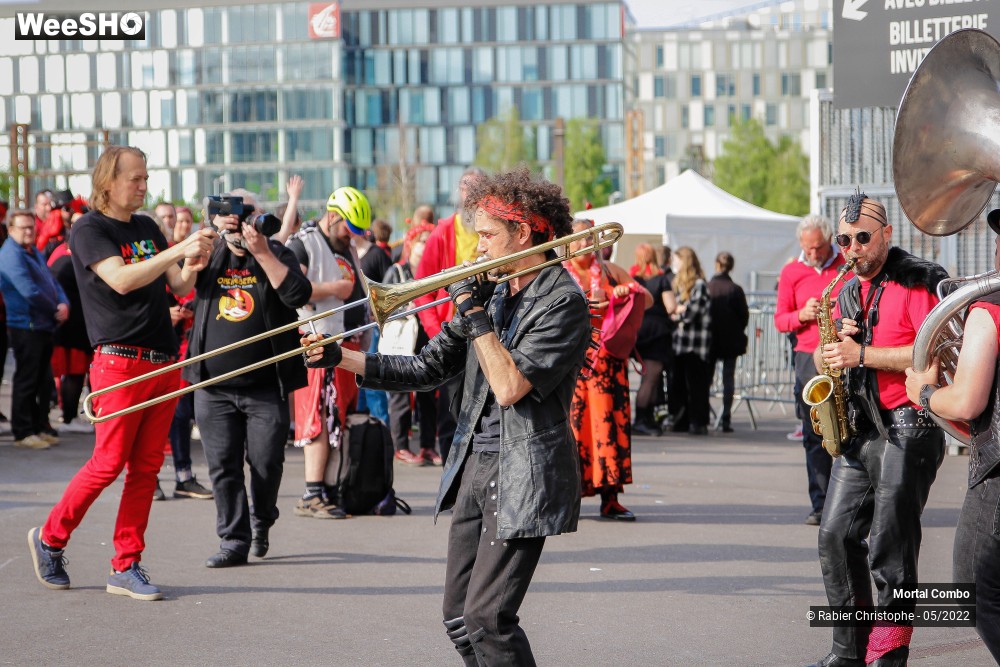 33/35 photos du spectacle Mortal Combo