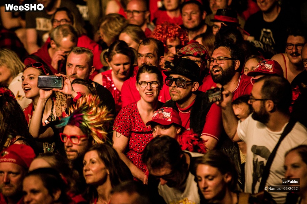 33/34 photos du spectacle Mégateuf ! Le public