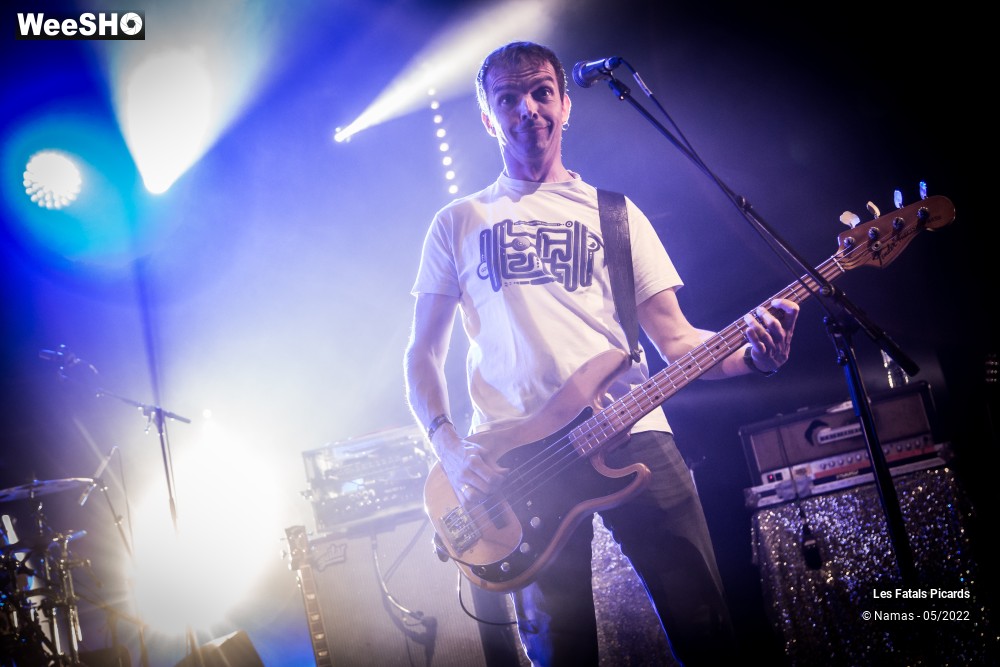 22/40 photos du spectacle Mégateuf ! Les Balances