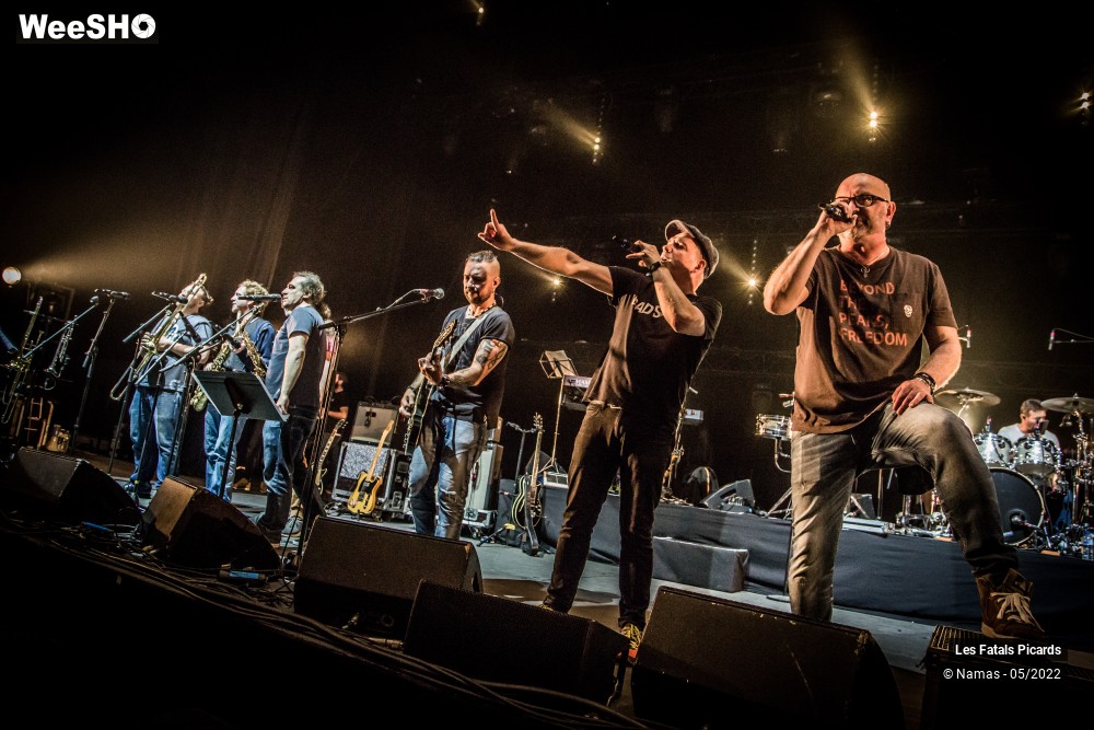 28/40 photos du spectacle Mégateuf ! Les Balances