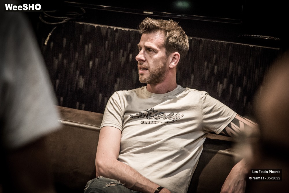 33/40 photos du spectacle Mégateuf ! Les Balances