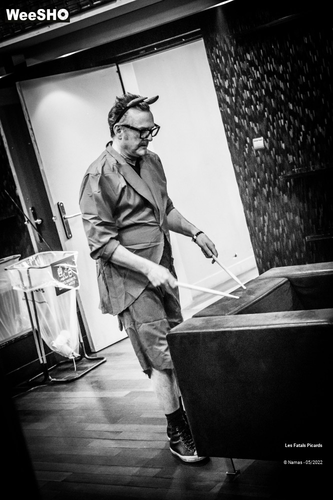 36/40 photos du spectacle Mégateuf ! Les Balances