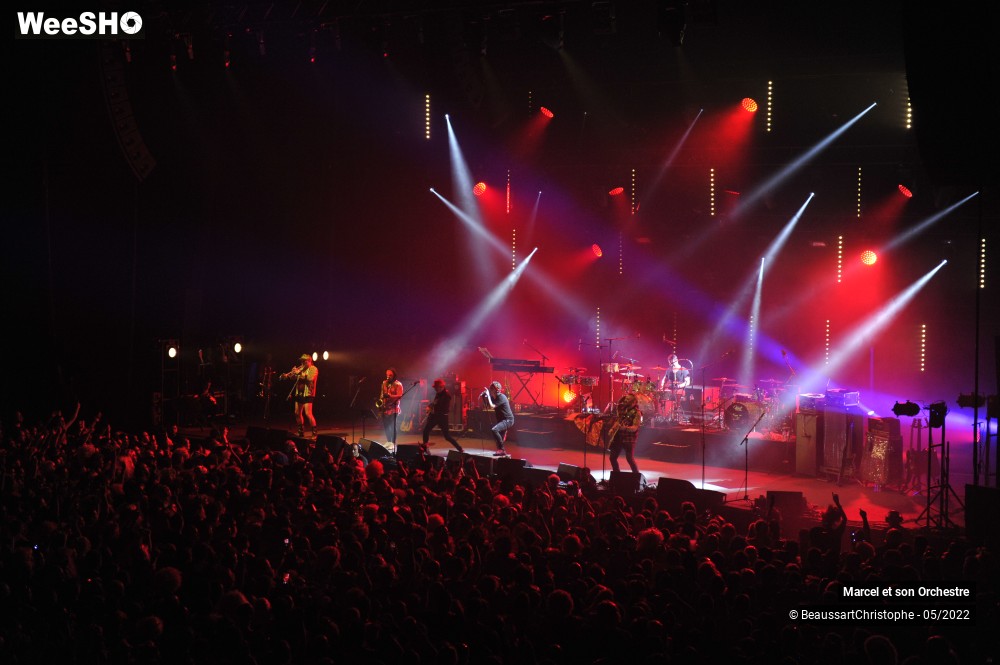 2/100 photos du spectacle Marcel et son Orchestre & Les Fatals Picards "La Mégateuf" au Zenith de Lille