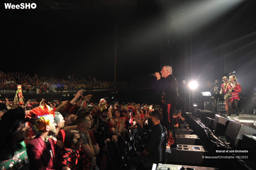 90/100 photos du spectacle Marcel et son Orchestre & Les Fatals Picards "La Mégateuf" au Zenith de Lille