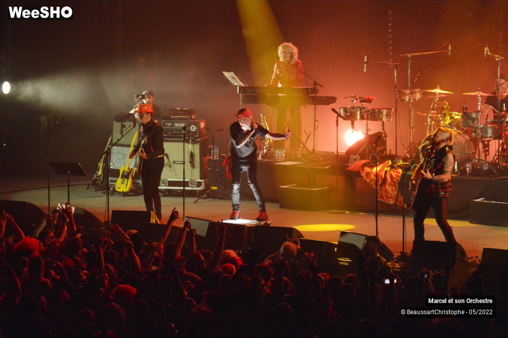 27/100 photos du spectacle Marcel et son Orchestre & Les Fatals Picards "La Mégateuf" au Zenith de Lille