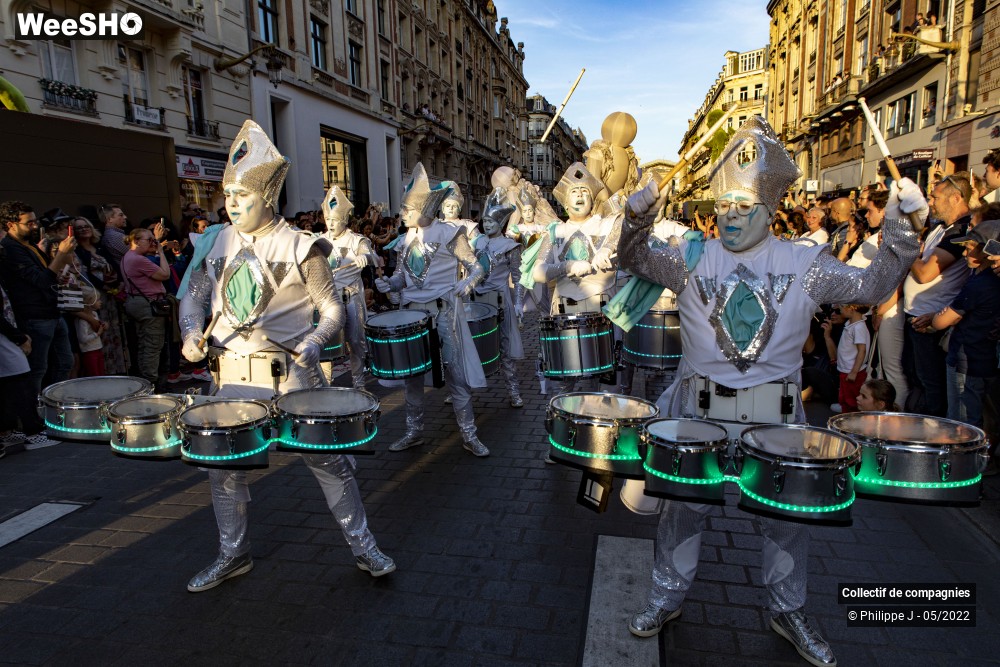 55/93 photos du spectacle Parade Utopia